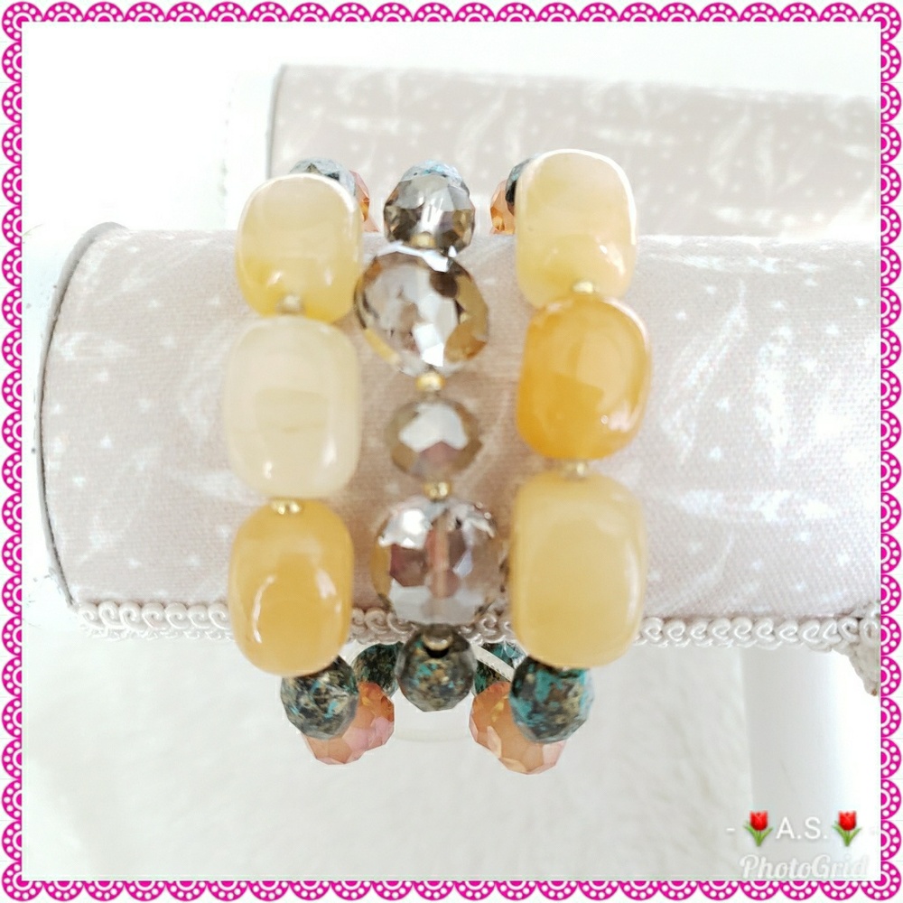 ⬇️$80 NWOT Bracelet Gemstones Beads Crystals